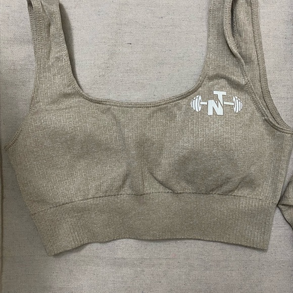 Activewear Gym Sports Bra Leggings Size Small Tan - Picture 2 of 3